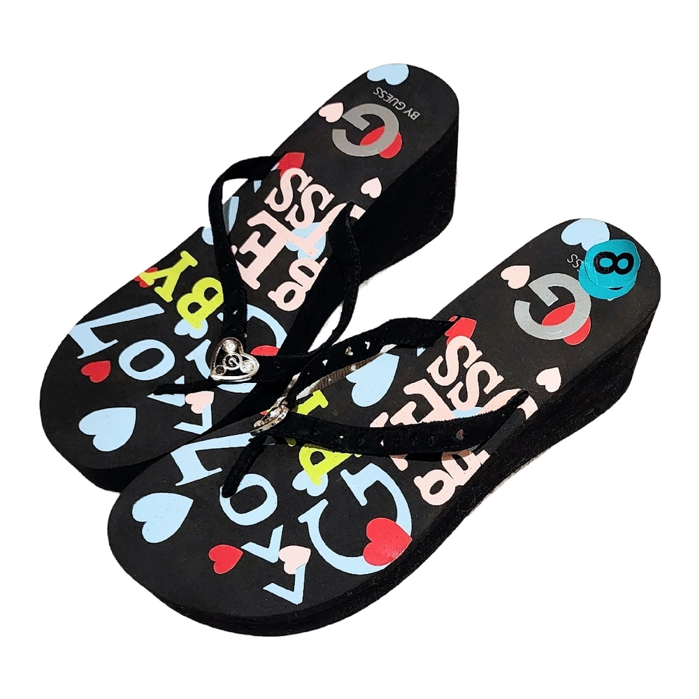 GUESS Women Black Love Hearts Platform Heel Flip Flop Sandal Shoes Light Foam 8